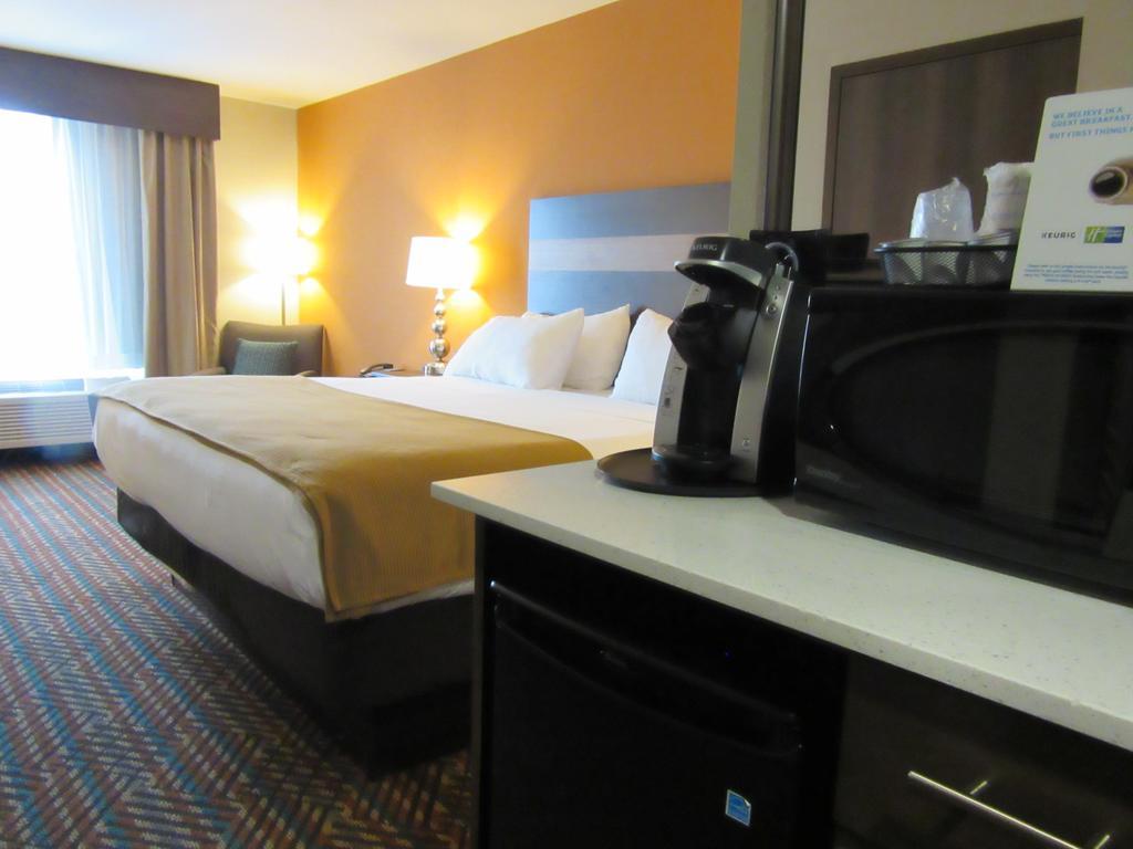 Holiday Inn Express Wichita South By Ihg Luaran gambar