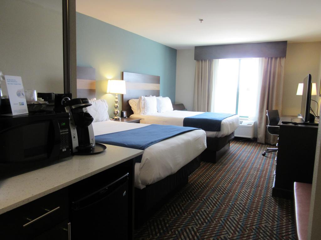 Holiday Inn Express Wichita South By Ihg Luaran gambar